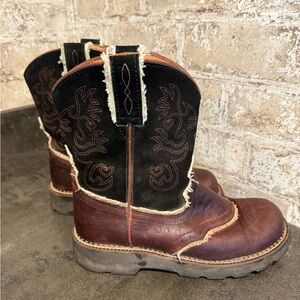 Womens Artiat Fatbaby Boots - Size 9.5